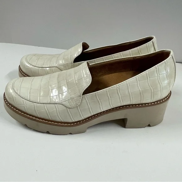 Naturalizer | Shoes | Naturalizer Cabaret Cream Faux Croc  display picture 3